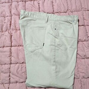 Mens alfani 40x30 cream jeans. Like new